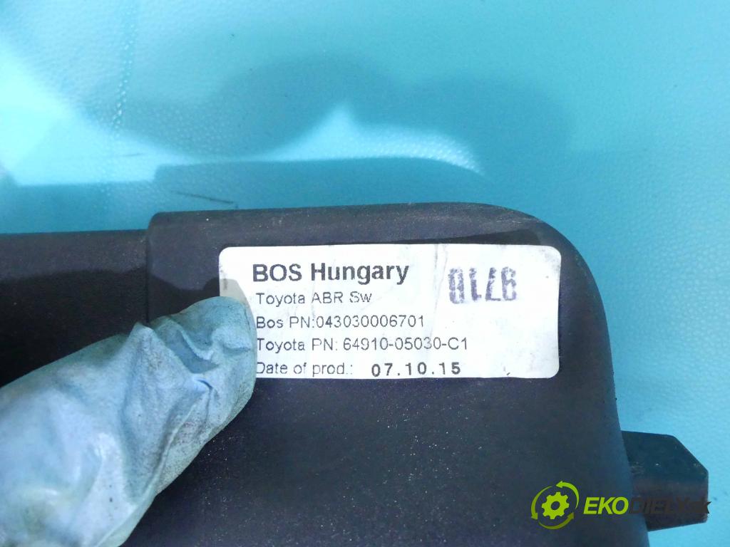 Toyota Avensis III T27 2009-2018 2.0 D4D 143 HP manual 105 kW 1995 cm3 5- roleta 043030006701 (Rolety kufra)