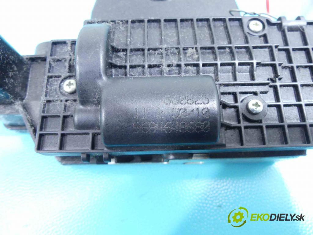 Citroen C3 II 2009-2016 1.4 hdi 68 hp manual 50 kW 1398 cm3 5- zámek kufrových dveří zadní 9684648680
