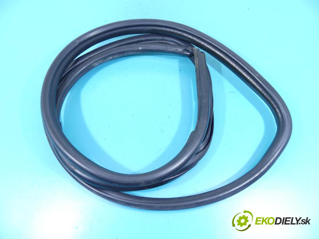 Toyota Avensis III T27 2009-2018 2.0 D4D 143 hp manual 105 kW 1995 cm3 5- Těsnění: dveře zadní levé  (Ostatní)