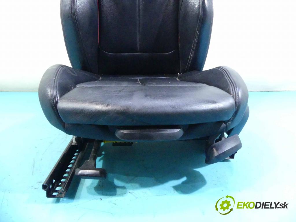 Bmw 1 F20 2011-2019 1.6 T 170 HP automatic 125 kW 1598 cm3 5- Sedačka ľavý  (Sedačky, sedadlá)