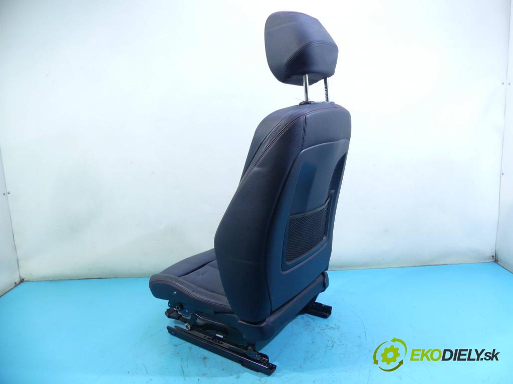 Bmw 1 F20 2011-2019 1.6 T 170 HP automatic 125 kW 1598 cm3 5- Sedačka pravý  (Sedačky, sedadlá)