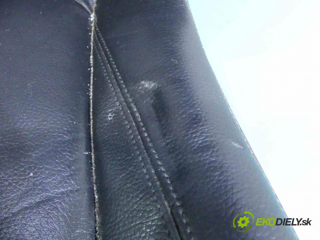 Bmw 1 F20 2011-2019 1.6 T 170 HP automatic 125 kW 1598 cm3 5- Sedačka pravý  (Sedačky, sedadlá)