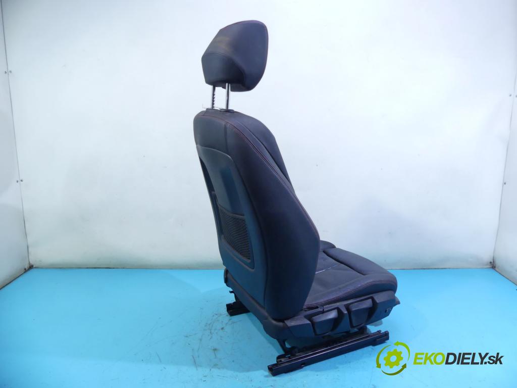 Bmw 1 F20 2011-2019 1.6 T 170 HP automatic 125 kW 1598 cm3 5- Sedačka pravý  (Sedačky, sedadlá)