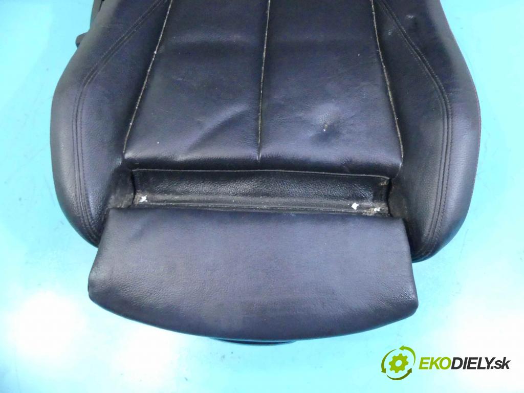 Bmw 1 F20 2011-2019 1.6 T 170 HP automatic 125 kW 1598 cm3 5- Sedačka pravý  (Sedačky, sedadlá)