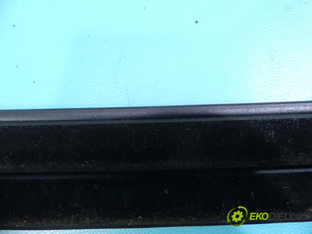 Suzuki SX4 S-Cross 2013-2021 1.4 T 140 hp manual 103 kW 1373 cm3 5- Těsnění: dveře zadní pravé  (Ostatní)