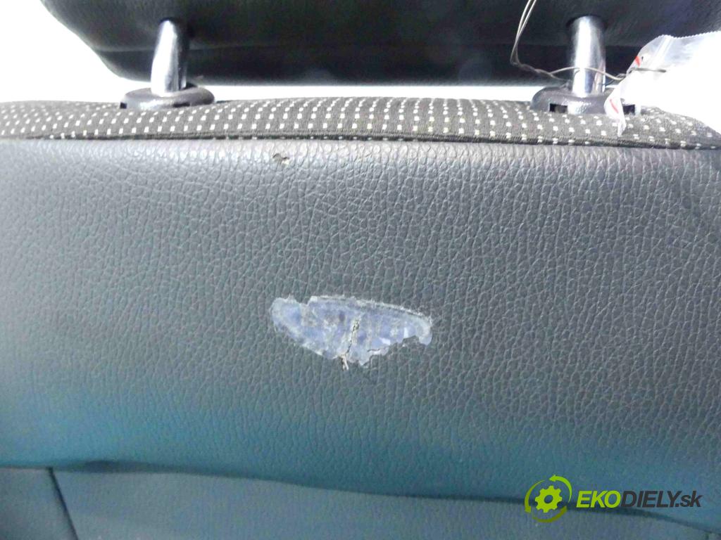 Opel Zafira B 2005-2014 1.7 cdti 110 HP manual 81 kW 1686 cm3 5- Sedačka pravý  (Sedačky, sedadlá)