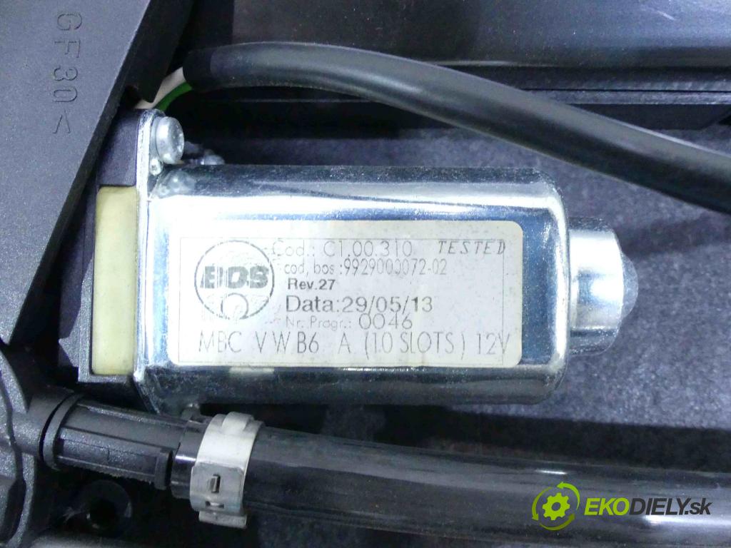 Vw Passat B7 2010-2014 2.0 tdi 177 HP automatic 130 kW 1968 cm3 4- roleta 3C5863413AQ (Rolety kufra)