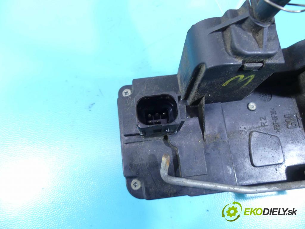 Opel Vectra C 2002-2008 2.2 dti 125 hp manual 92 kW 2172 cm3 5- zámek zadní pravý 24447346