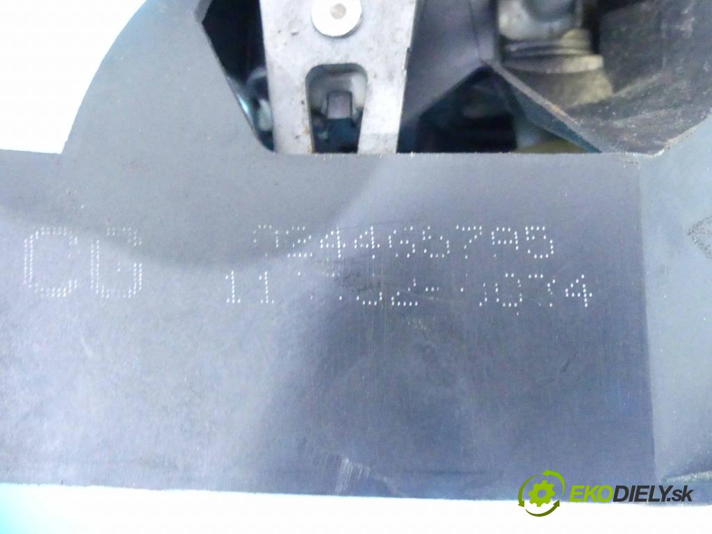 Opel Vectra C 2002-2008 2.2 dti 125 HP manual 92 kW 2172 cm3 5- Páka: Změny: stupeň,rýchlosť 24465795 (Rýchlostné páky / kulisy)