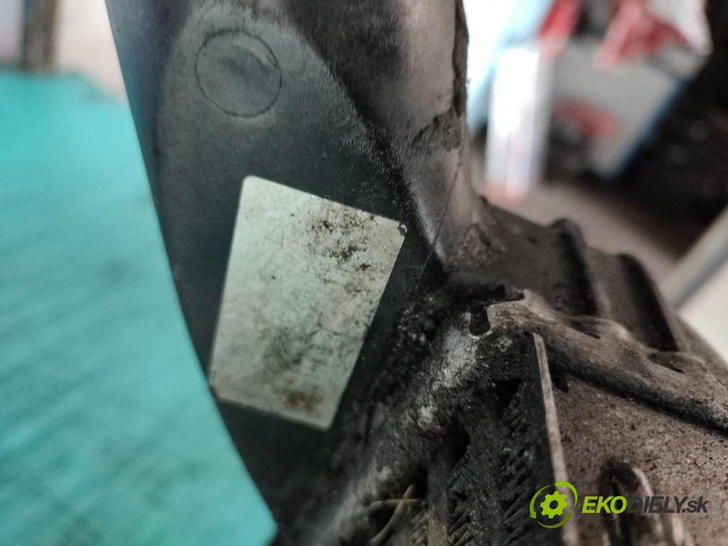 Vw Touareg I 2002-2010 3.0 tdi 224 hp automatic 165 kW 2967 cm3 5- Intercooler 7L6145804 (Chladiče nasávaného vzduchu (intercoolery))