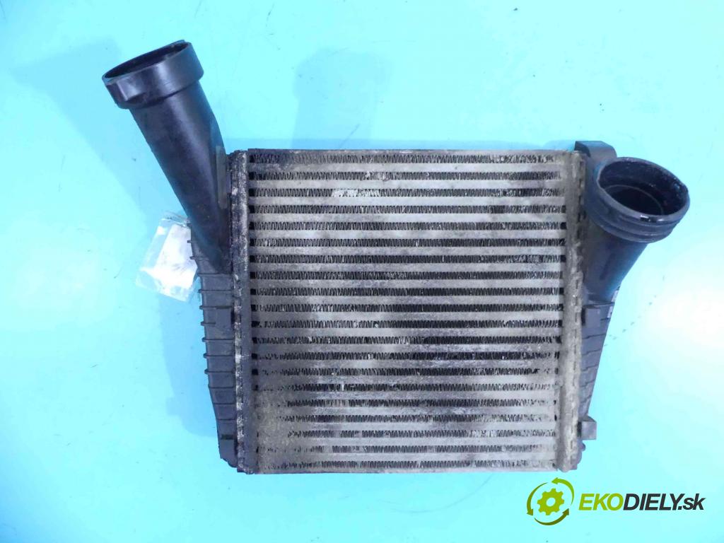 Vw Touareg I 2002-2010 3.0 tdi 224 hp automatic 165 kW 2967 cm3 5- Intercooler 7L6145804 (Chladiče nasávaného vzduchu (intercoolery))