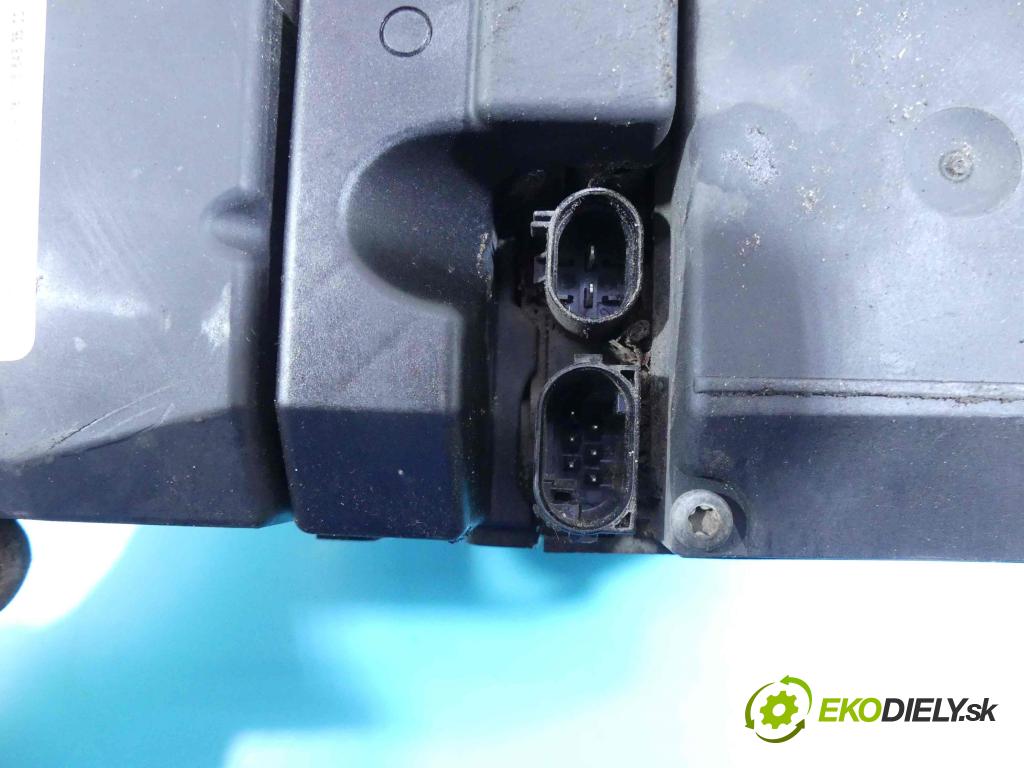 Vw Touareg I 2002-2010 3.0 tdi 224 hp automatic 165 kW 2967 cm3 5- Webasto 67889B (Webasto ohřívače)