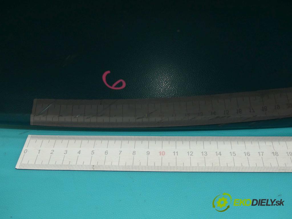 Vw Touareg I 2002-2010 3.0 tdi 224 hp automatic 165 kW 2967 cm3 5- zadní kufrové dveře  (Zadní kapoty)