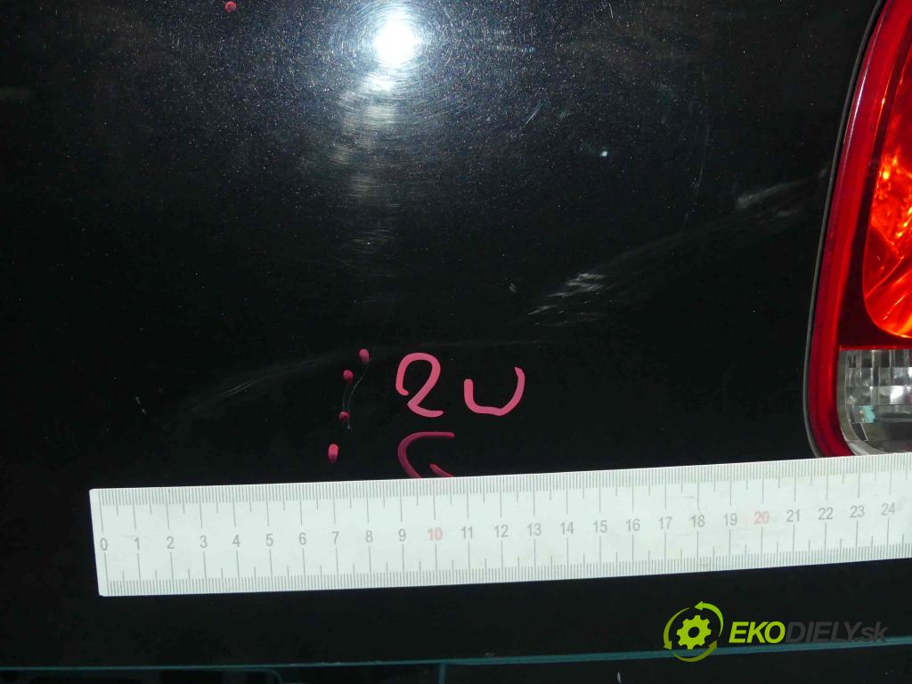 Vw Touareg I 2002-2010 3.0 tdi 224 hp automatic 165 kW 2967 cm3 5- zadní kufrové dveře  (Zadní kapoty)