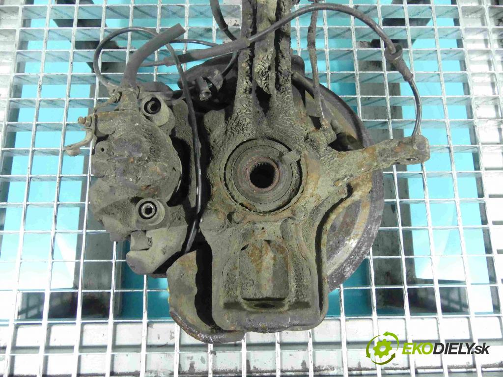 Alfa romeo 147 1.6 16v 105 HP manual 77 kW 1598 cm3 3- náboj pravé  (Náboje)