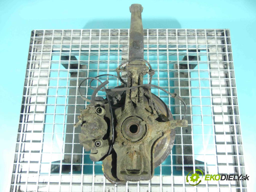 Alfa romeo 147 1.6 16v 105 HP manual 77 kW 1598 cm3 3- náboj pravé  (Náboje)