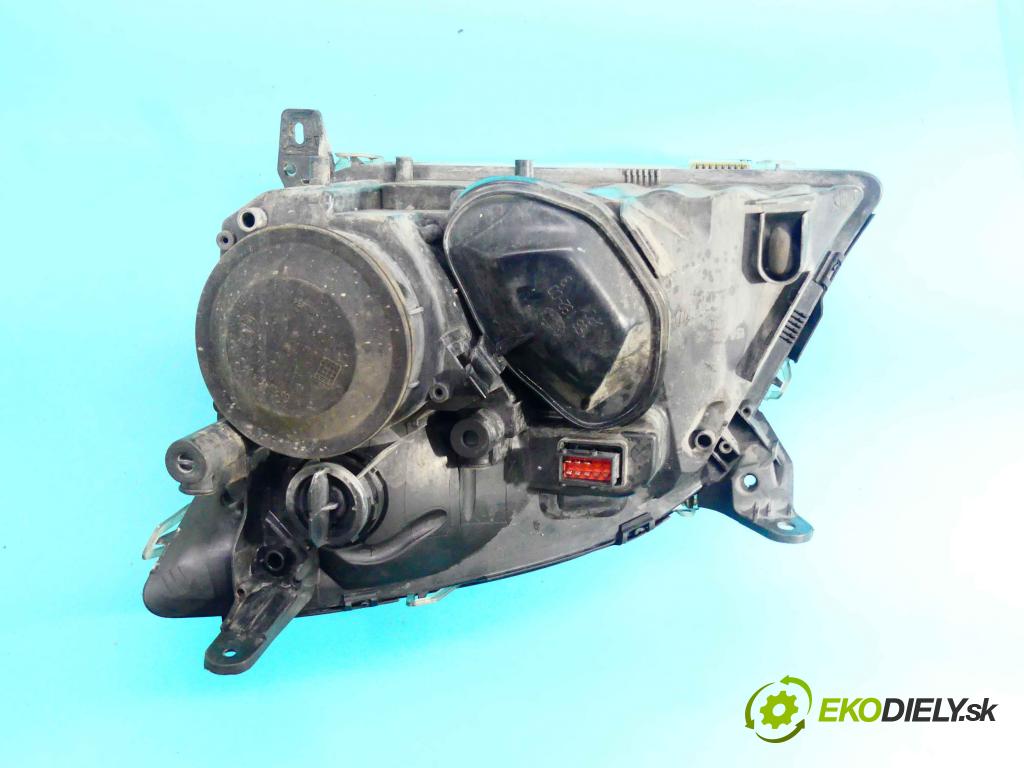 Opel Vectra C 2002-2008 2.2 dti 125 HP manual 92 kW 2172 cm3 5- Reflektor: pravý  (Pravé)