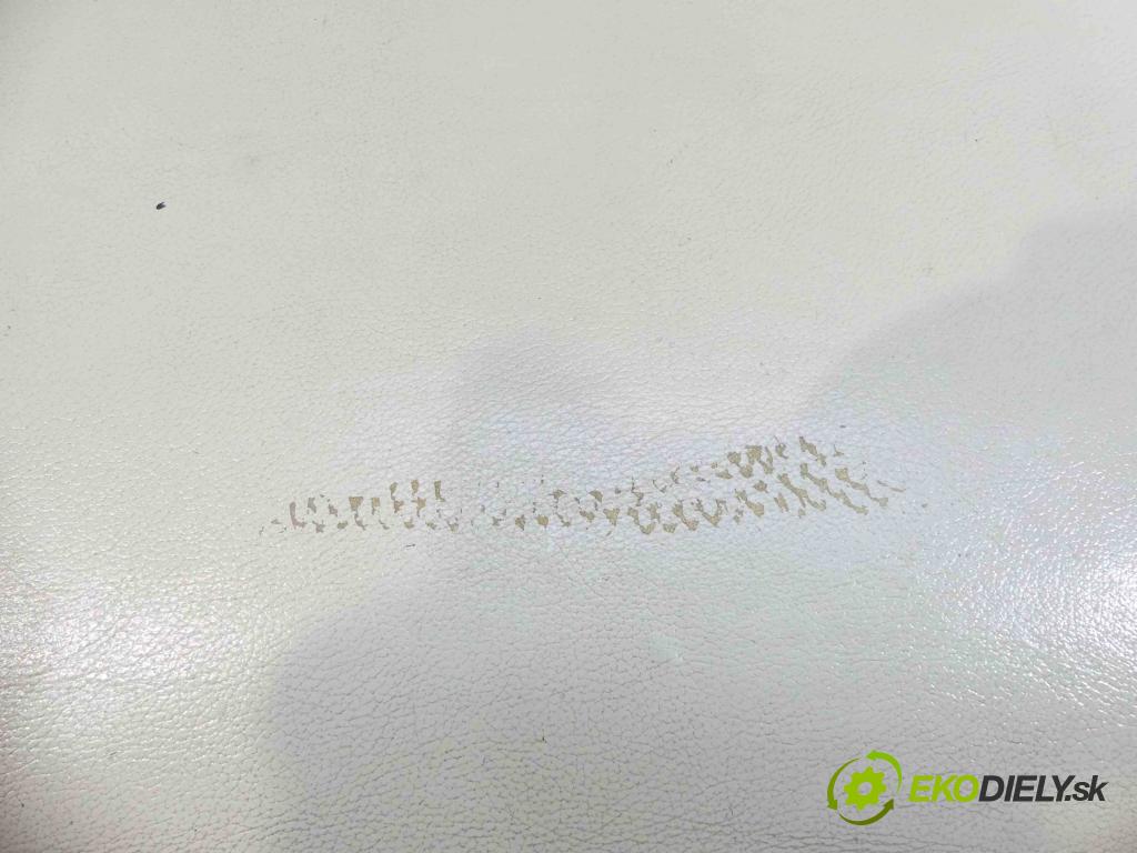 Mitsubishi Outlander II 2006-2013 2.0 DI-D 140 HP manual 103 kW 1968 cm3 5- Sedačka pravý  (Sedačky, sedadlá)