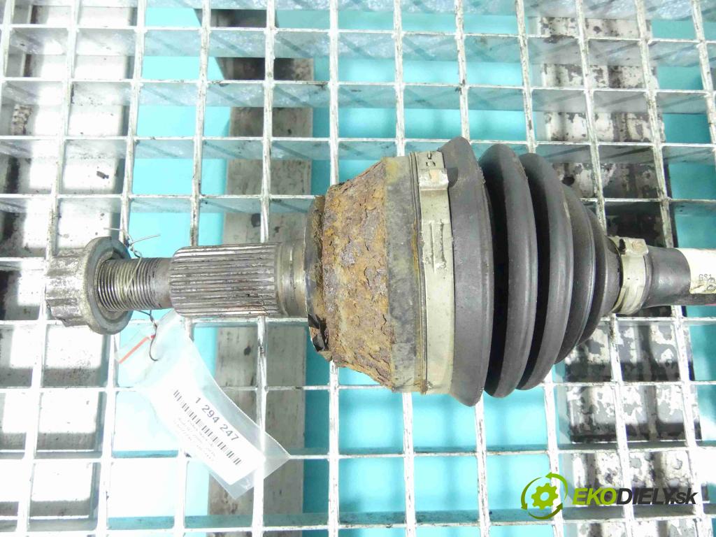 Audi Q7 2005-2015 3.0 tdi 211KM automatic 155 kW 2967 cm3 5- poloos ľavé 7L0407271C (Poloosy)