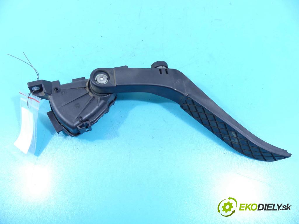 Audi Q7 2005-2015 3.0 tdi 211KM automatic 155 kW 2967 cm3 5- pedále 7L0723507B (Pedále)