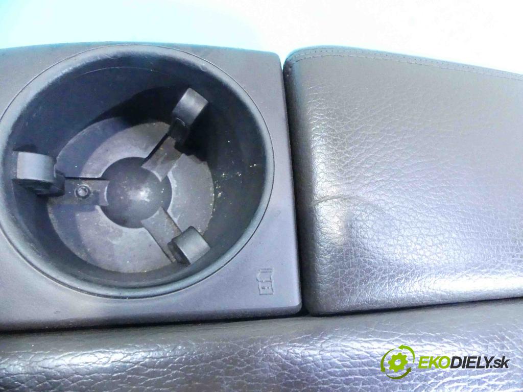 Audi Q7 2005-2015 3.0 tdi 211KM automatic 155 kW 2967 cm3 5- operadlo  (Lakťové opierky)