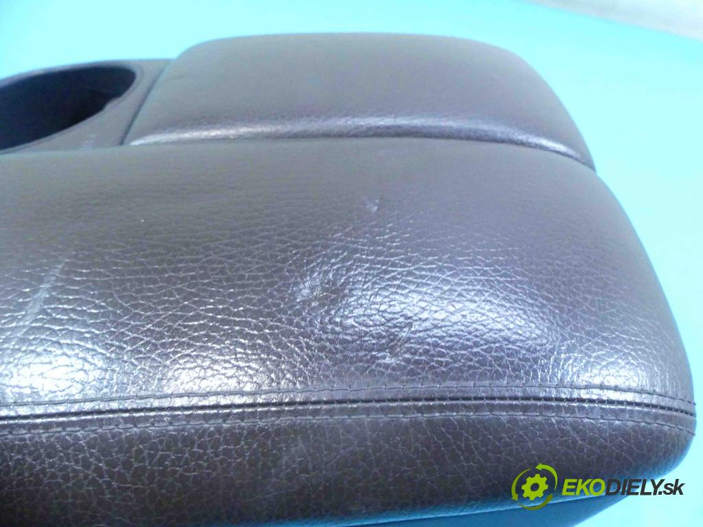 Audi Q7 2005-2015 3.0 tdi 211KM automatic 155 kW 2967 cm3 5- operadlo  (Lakťové opierky)