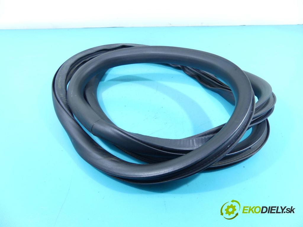 Seat Leon III 2012-2020 1.4 TSI 150 hp manual 110 kW 1395 cm3 5- Těsnění: dveře zadní pravé  (Ostatní)