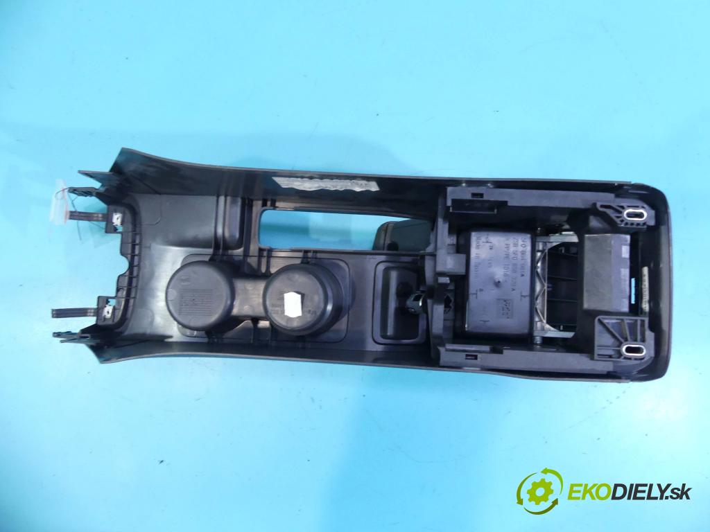 Seat Leon III 2012-2020 1.4 TSI 150 HP manual 110 kW 1395 cm3 5- operadlo 5F0858329A (Lakťové opierky)