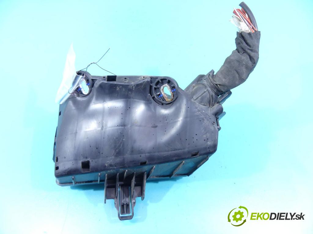 Seat Leon III 2012-2020 1.4 TSI 150 hp manual 110 kW 1395 cm3 5- skříňka pojistková 5Q0907361C (Pojistkové skříňky)