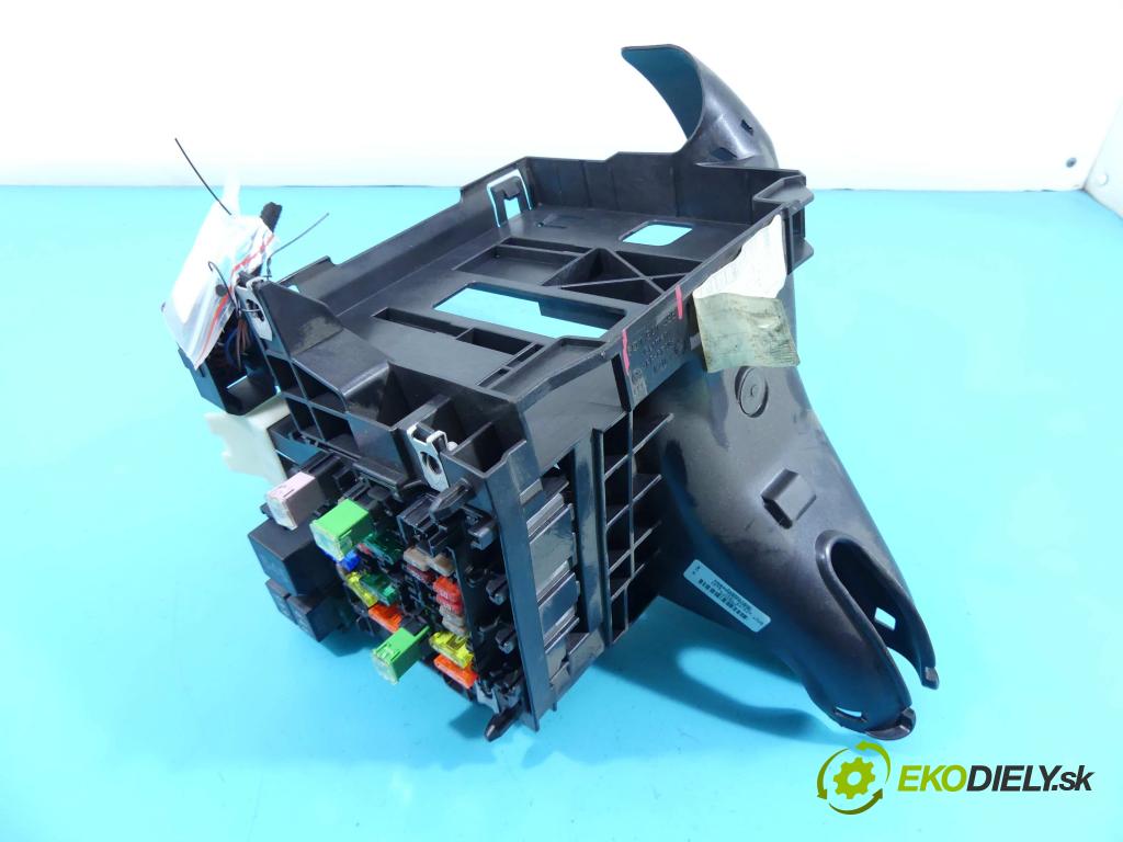 Seat Leon III 2012-2020 1.4 TSI 150 hp manual 110 kW 1395 cm3 5- skříňka pojistková 5Q1941395 (Pojistkové skříňky)