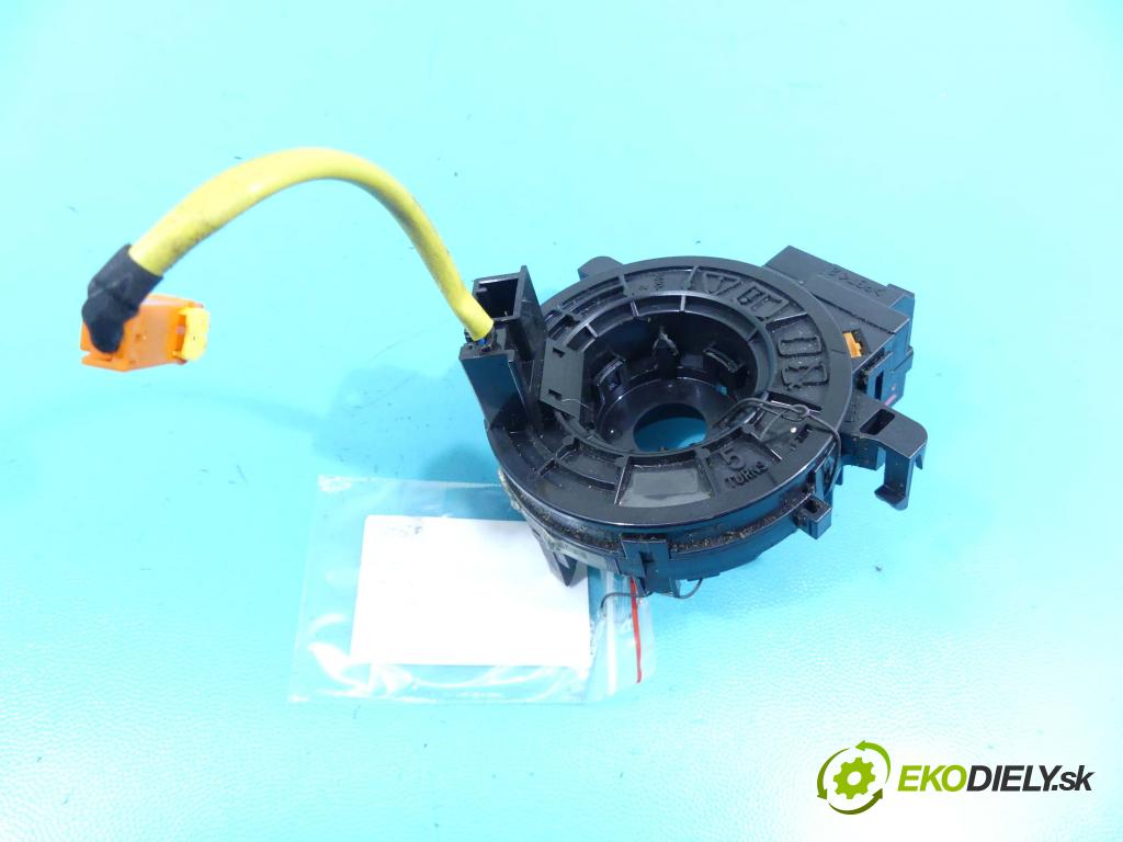 Toyota Yaris II 2005-2011 1.4 D4D 90 HP manual 66 kW 1364 cm3 5- Páska: airbag X55B750160 (Airbagy)