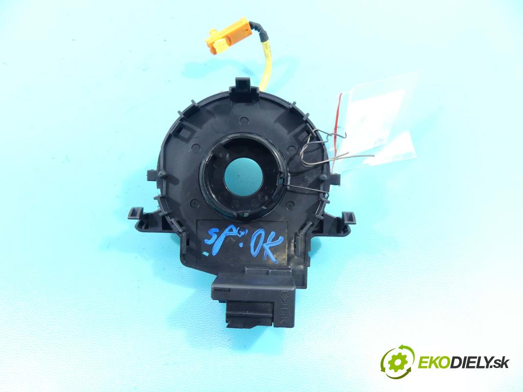 Toyota Yaris II 2005-2011 1.4 D4D 90 HP manual 66 kW 1364 cm3 5- Páska: airbag X55B750160 (Airbagy)