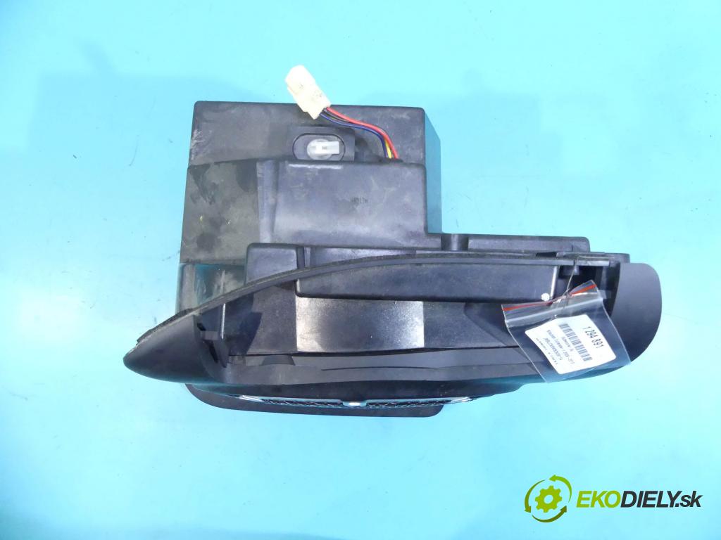 Mitsubishi Outlander II 2006-2013 2.0 DI-D 140 HP manual 103 kW 1968 cm3 5- Subwoofer: 8720A012 (Audio zariadenia)