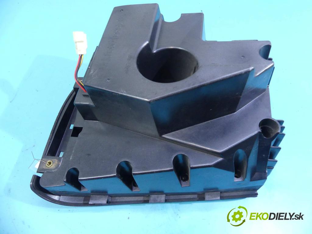 Mitsubishi Outlander II 2006-2013 2.0 DI-D 140 HP manual 103 kW 1968 cm3 5- Subwoofer: 8720A012 (Audio zariadenia)