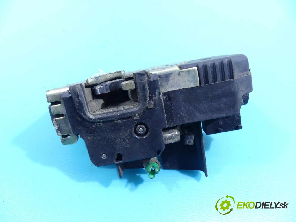 Opel Vectra B 1995-2002 1.7 td 82 hp manual 60 kW 1686 cm3 5- zámek přední levý 90585021