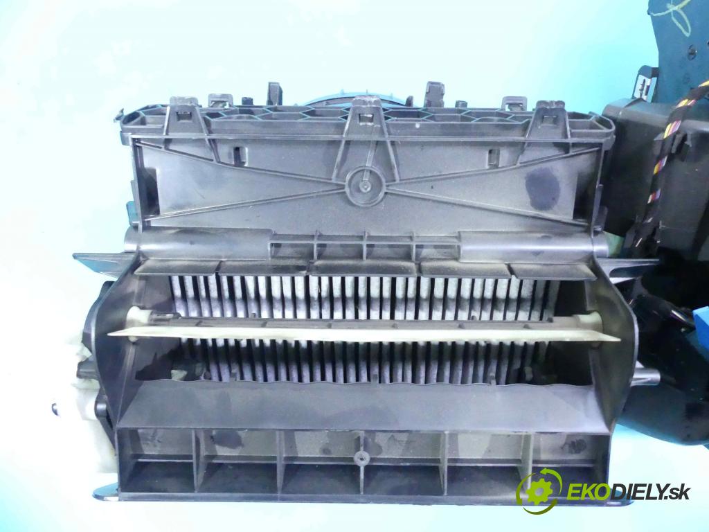 Seat Leon III 2012-2020 1.4 TSI 150 hp manual 110 kW 1395 cm3 5- radiátor 5Q1816005AD (Radiátory topení)