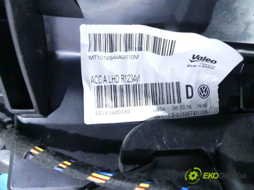 Seat Leon III 2012-2020 1.4 TSI 150 hp manual 110 kW 1395 cm3 5- radiátor 5Q1816005AD (Radiátory topení)