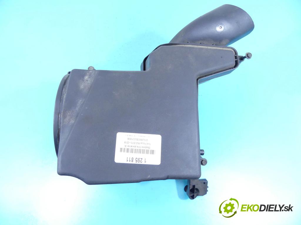 Ford Focus Mk3 2010-2018 1.0 T 125 hp manual 92 kW 998 cm3 5- obal filtra vzduchu BV61-9C679-CA (Kryty filtrů)