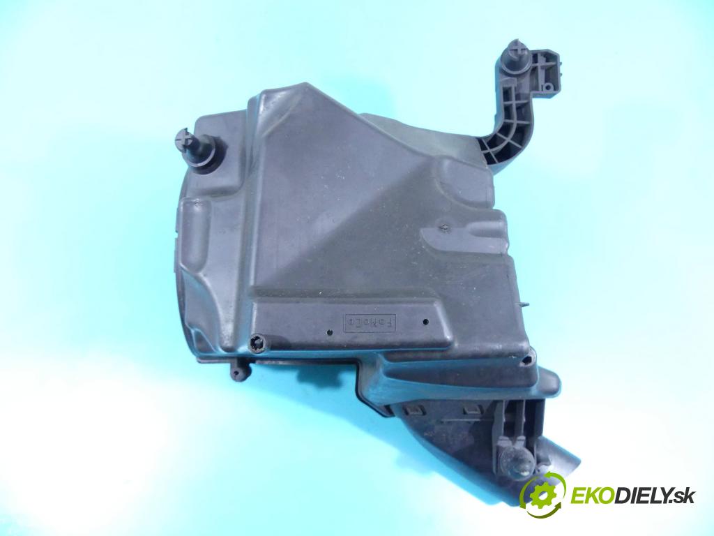 Ford Focus Mk3 2010-2018 1.0 T 125 hp manual 92 kW 998 cm3 5- obal filtra vzduchu BV61-9C679-CA (Kryty filtrů)