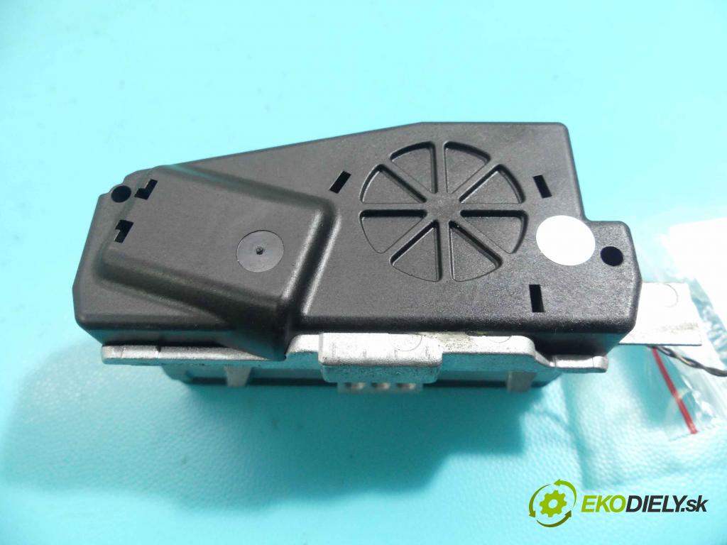 Audi A6 C7 2011-2018 2.0 TFSI 179KM manual 132 kW 1984 cm3 4- Blokáda: řízení: 4H0905852C (Ostatné)