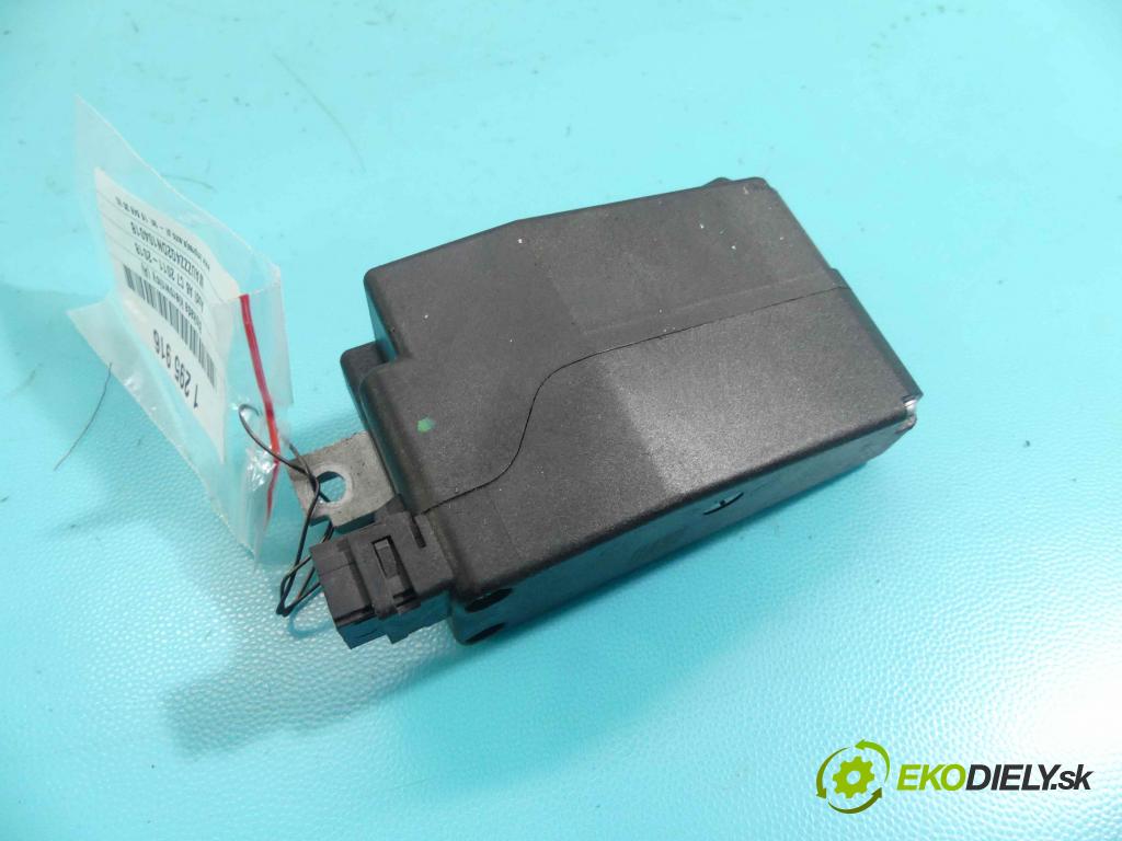 Audi A6 C7 2011-2018 2.0 TFSI 179KM manual 132 kW 1984 cm3 4- Blokáda: řízení: 4H0905852C (Ostatné)