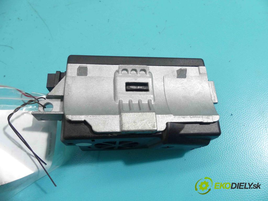 Audi A6 C7 2011-2018 2.0 TFSI 179KM manual 132 kW 1984 cm3 4- Blokáda: řízení: 4H0905852C (Ostatné)