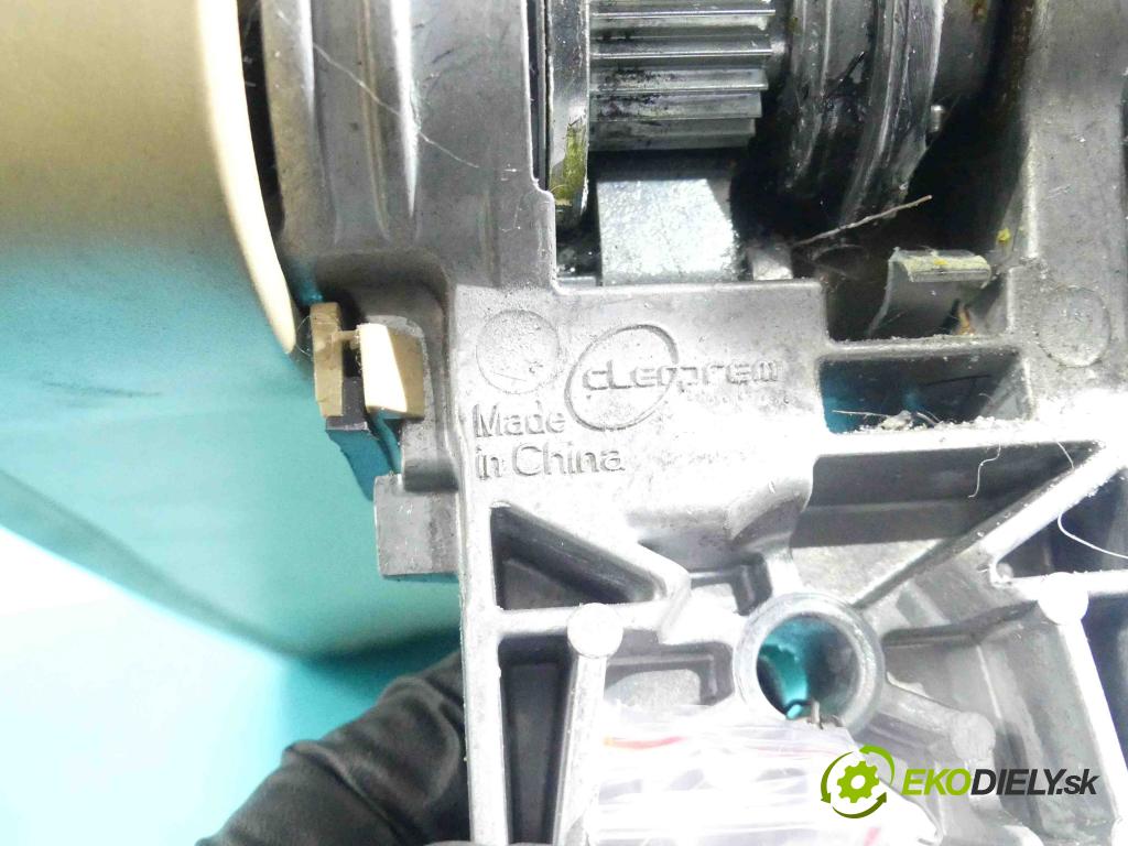 Audi A6 C7 2011-2018 2.0 TFSI 179KM manual 132 kW 1984 cm3 4- operadlo  (Lakťové opierky)