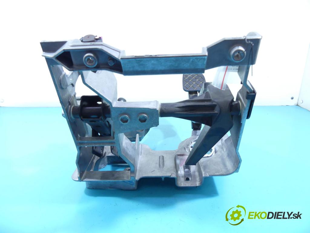 Audi A6 C7 2011-2018 2.0 TFSI 179KM manual 132 kW 1984 cm3 4- pedále 8K1721140C (Pedále)