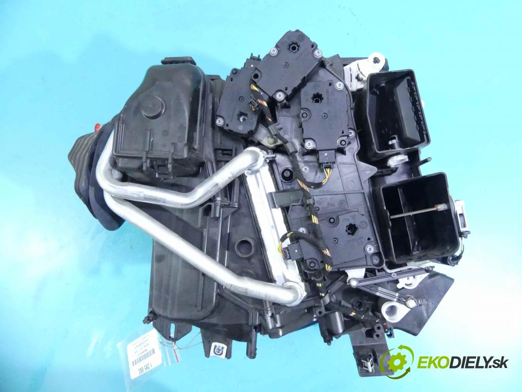 Audi A6 C7 2011-2018 2.0 TFSI 179KM manual 132 kW 1984 cm3 4- radiátor 4G1820005H (Radiátory topení)