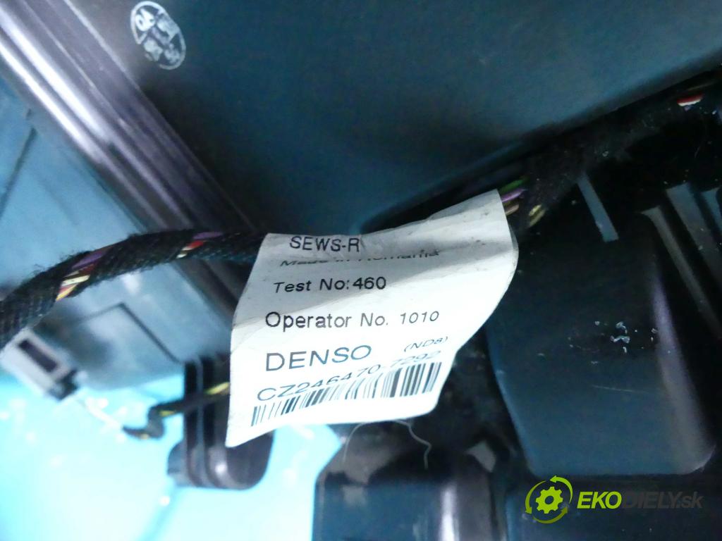 Audi A6 C7 2011-2018 2.0 TFSI 179KM manual 132 kW 1984 cm3 4- radiátor 4G1820005H (Radiátory topení)