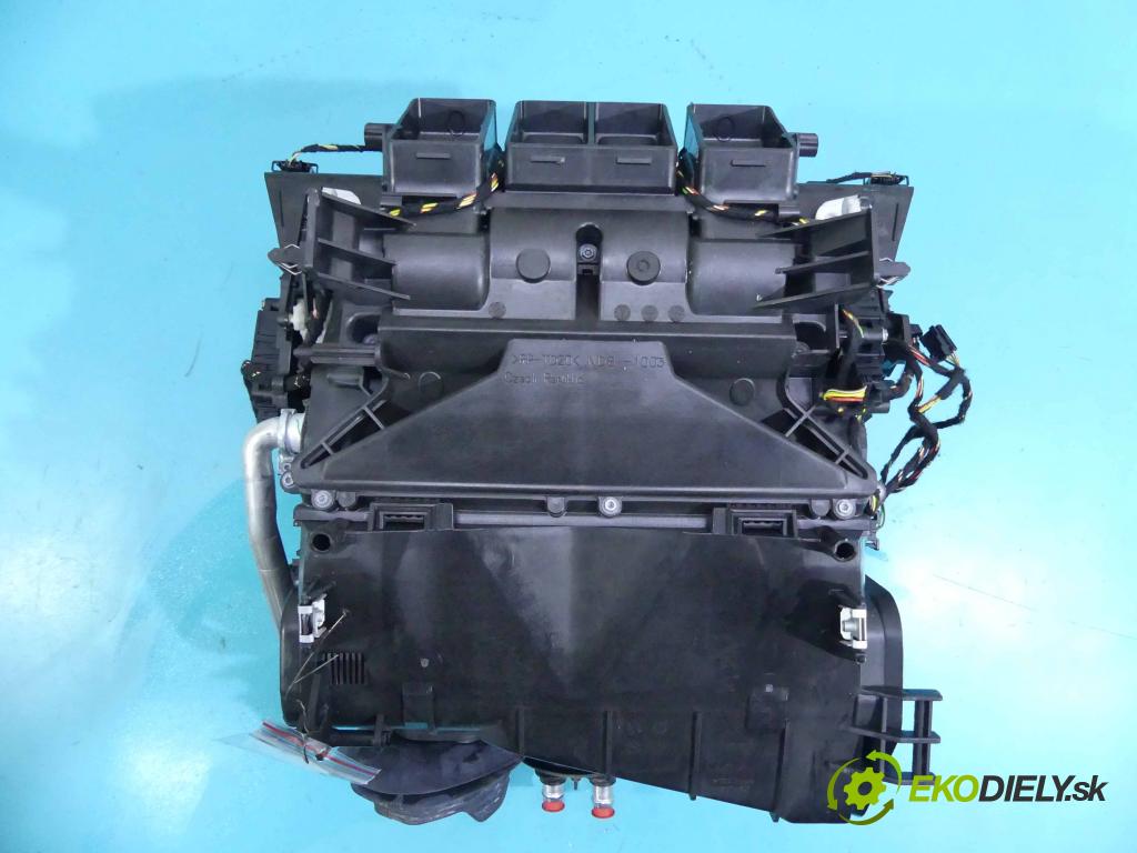 Audi A6 C7 2011-2018 2.0 TFSI 179KM manual 132 kW 1984 cm3 4- radiátor 4G1820005H (Radiátory topení)