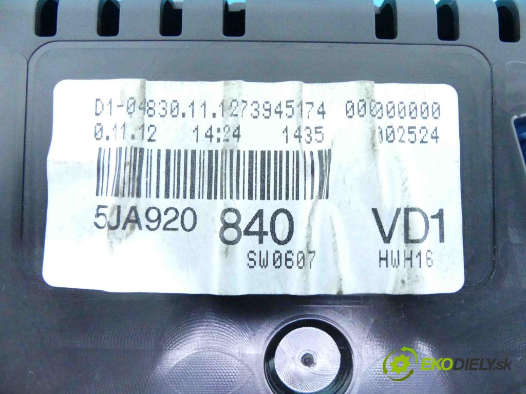 Skoda Rapid 2012-2019 1.2 TSI 105 HP manual 77 kW 1197 cm3 5- prístrojovka/ budíky 5JA920840 (Prístrojové dosky, displeje)