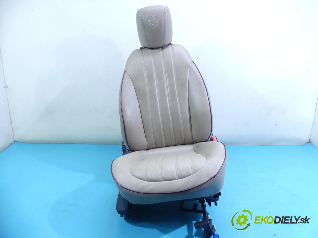 Lancia Delta III 2008-2014 1.9 jtd 190 HP manual 139,5 kW 1910 cm3 5- Sedačka pravý  (Sedačky, sedadlá)