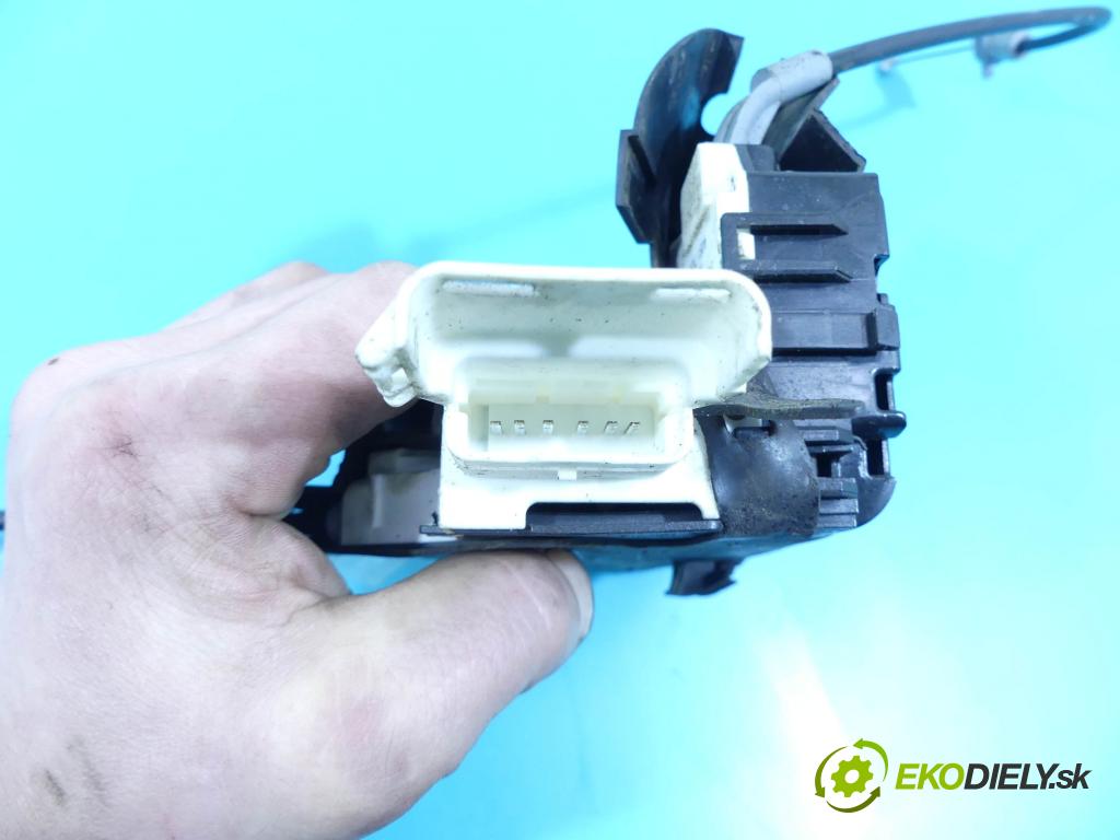 Citroen C4 I 2004-2011 1.6 hdi 90 hp manual 66 kW 1560 cm3 5- zámek přední levý 9666719880